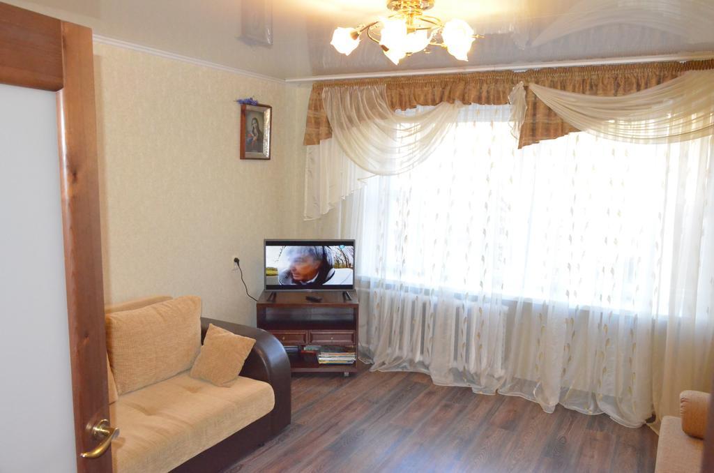 Apartment At Zhukova Street Baranoviçi Dış mekan fotoğraf