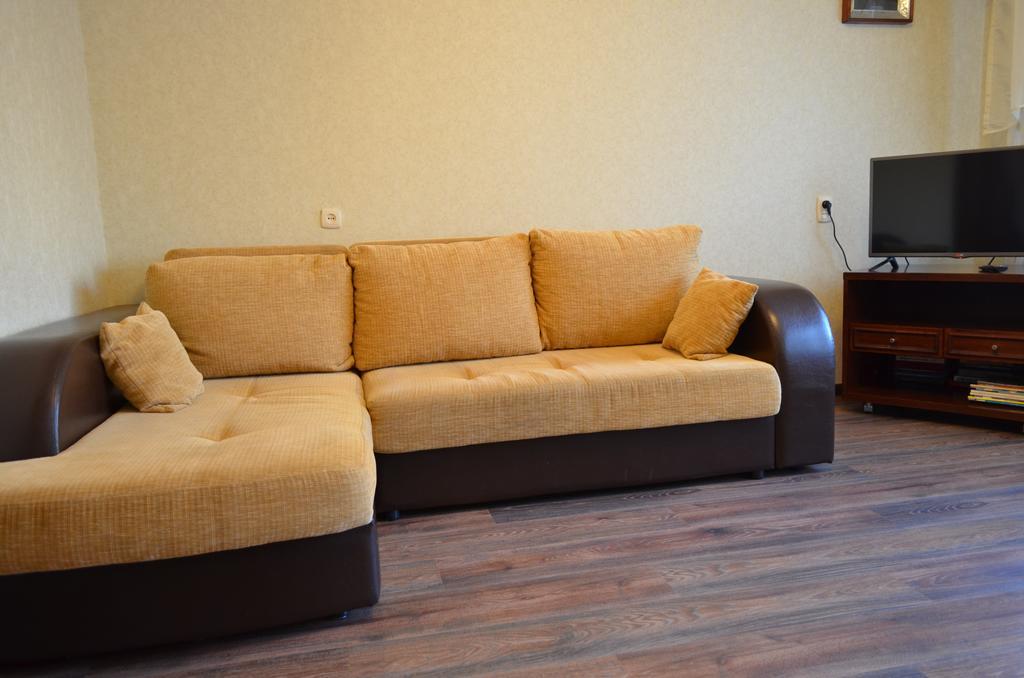 Apartment At Zhukova Street Baranoviçi Dış mekan fotoğraf